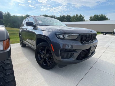 2023 Jeep Grand Cherokee Altitude