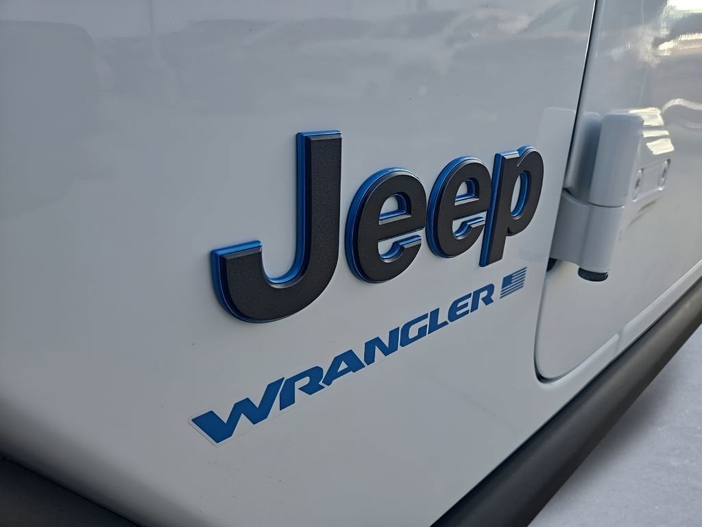 2025 Jeep Wrangler 4xe Willys