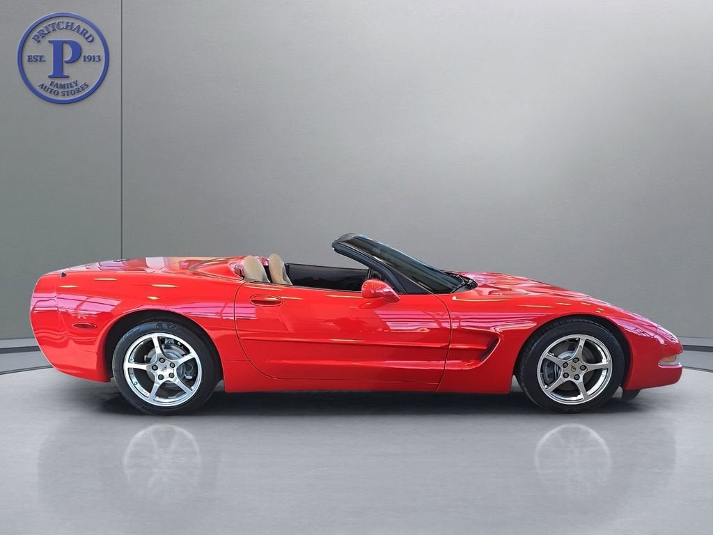 2000 Chevrolet Corvette Base