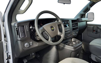 2023 Chevrolet Express Passenger 3500 1LS