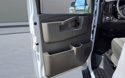 2023 Chevrolet Express Passenger 3500 1LS