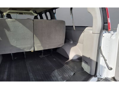 2023 Chevrolet Express Passenger 3500 1LS