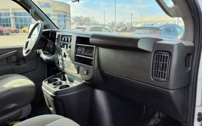 2023 Chevrolet Express Passenger 3500 1LS