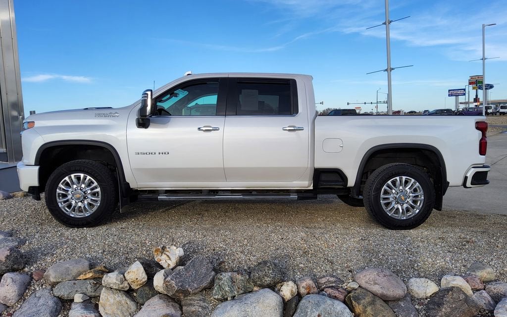 2022 Chevrolet Silverado 3500 HD High Country