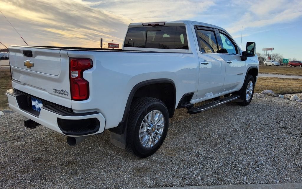 2022 Chevrolet Silverado 3500 HD High Country