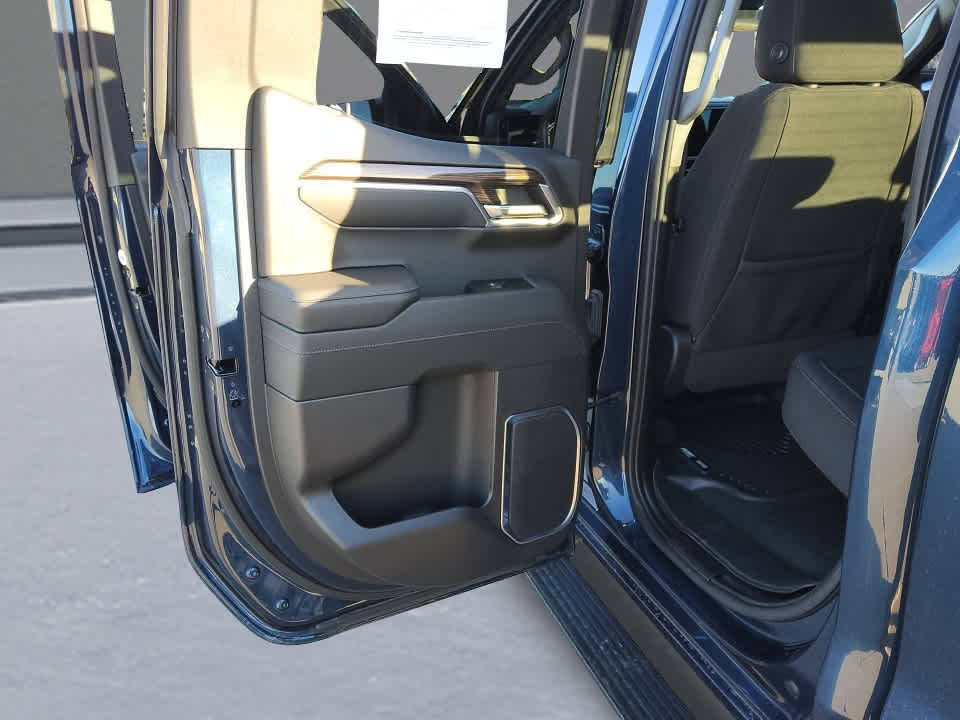 2022 Chevrolet Silverado 1500 LT (2FL)