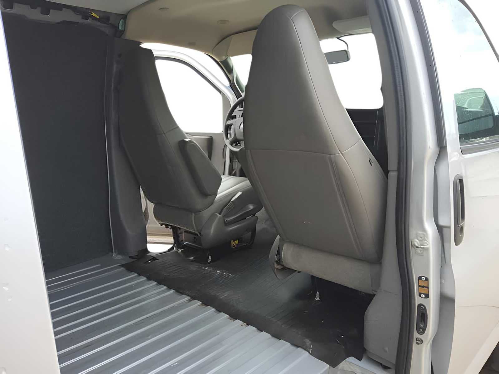 2020 Chevrolet Express Cargo 2500 WT