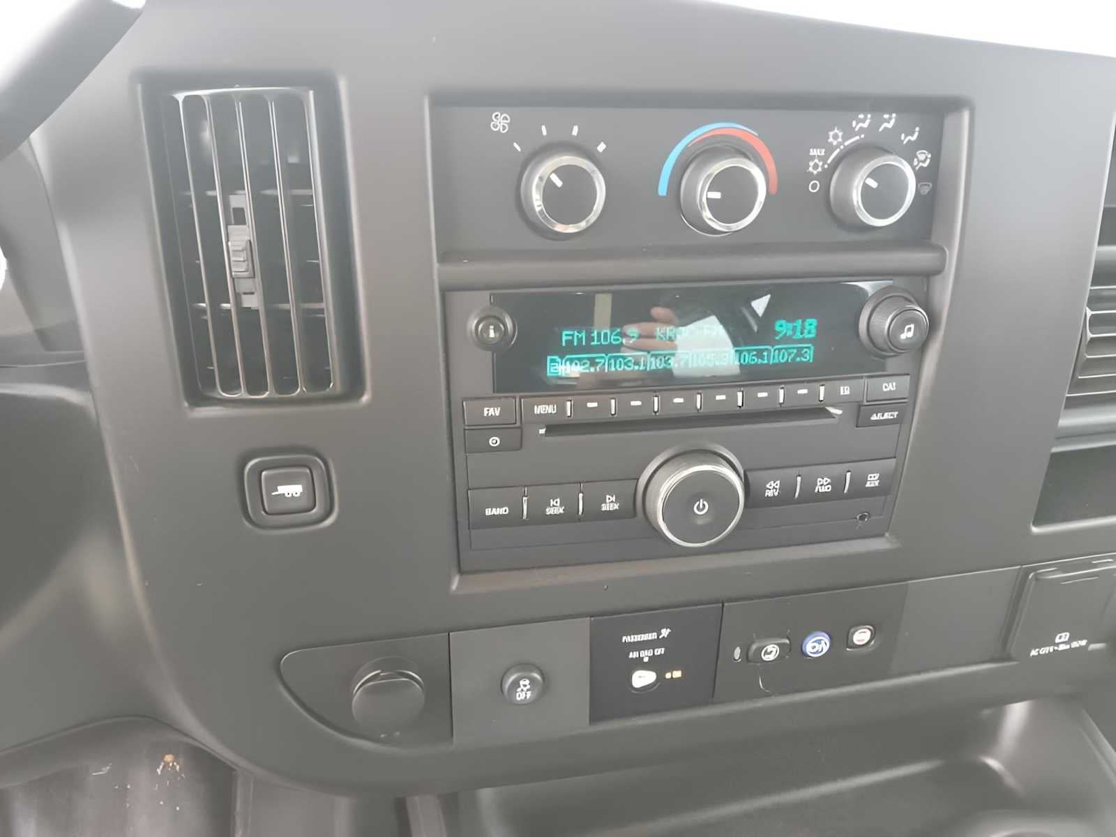 2020 Chevrolet Express Cargo 2500 WT