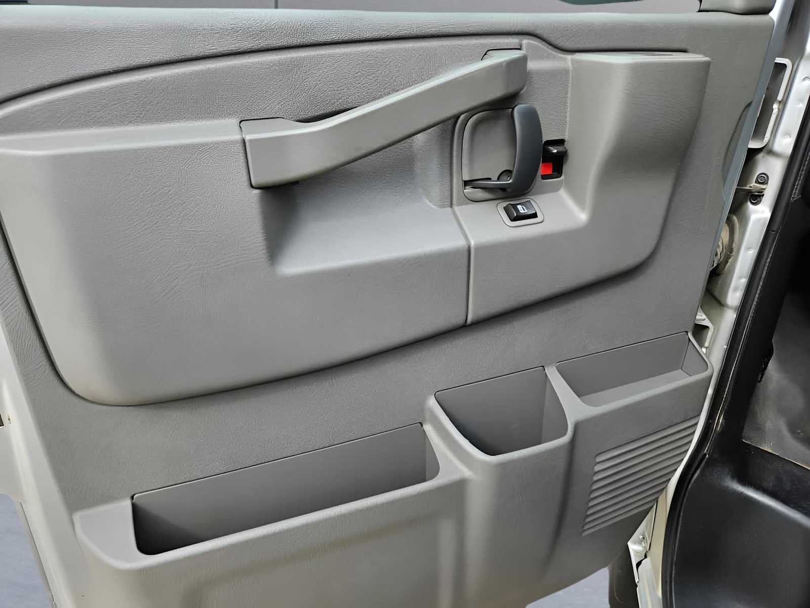 2020 Chevrolet Express Cargo 2500 WT