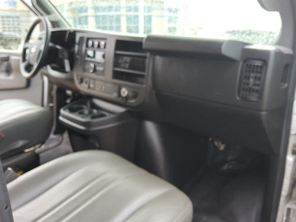 2020 Chevrolet Express Cargo 2500 WT