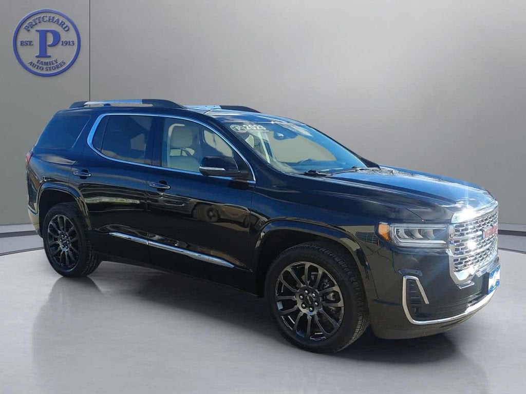 2023 GMC Acadia Denali