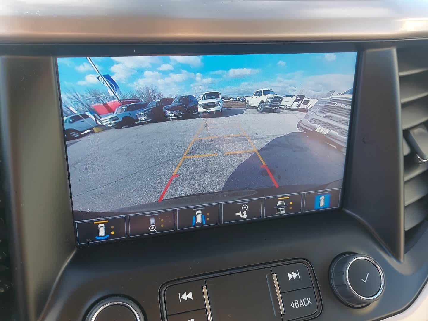 2023 GMC Acadia Denali