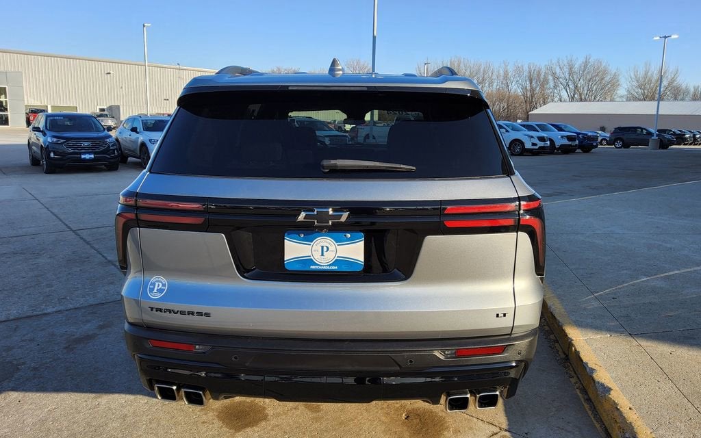 2024 Chevrolet Traverse LT