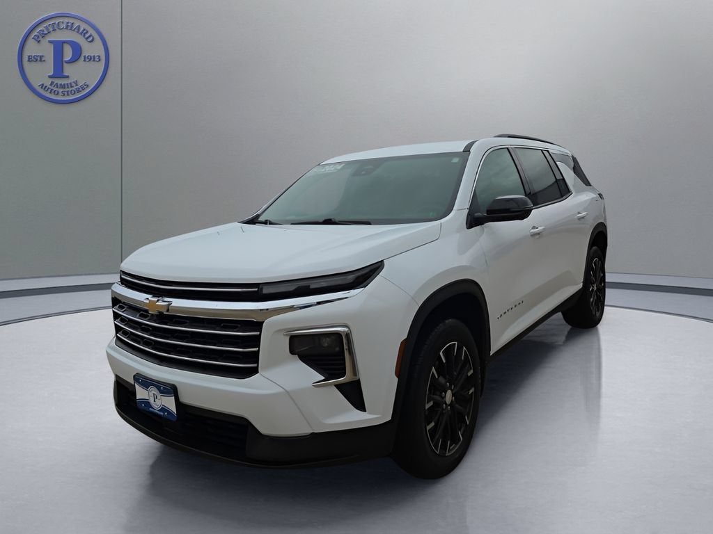2024 Chevrolet Traverse LT