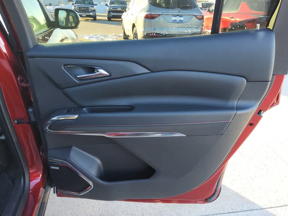 2025 Chevrolet Traverse RS