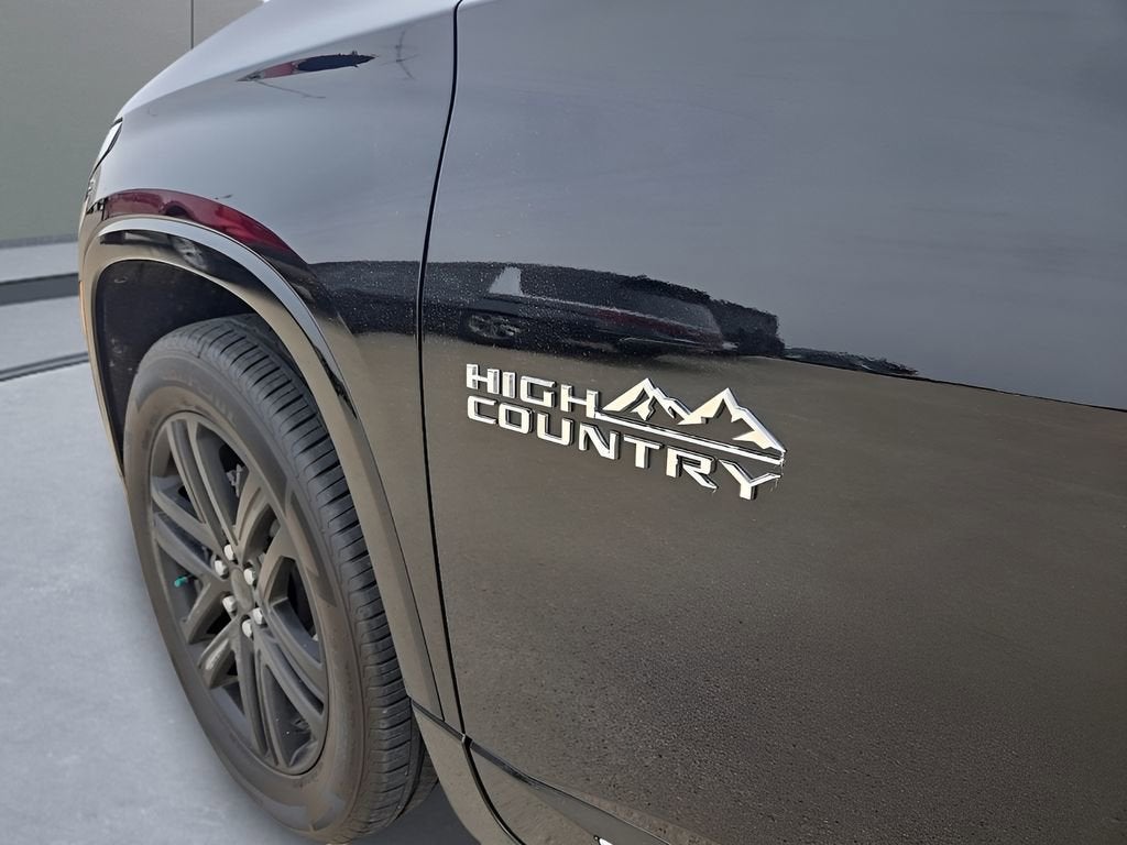 2023 Chevrolet Traverse High Country