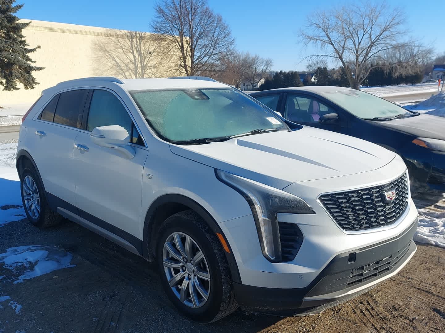 2023 Cadillac XT4 Premium Luxury