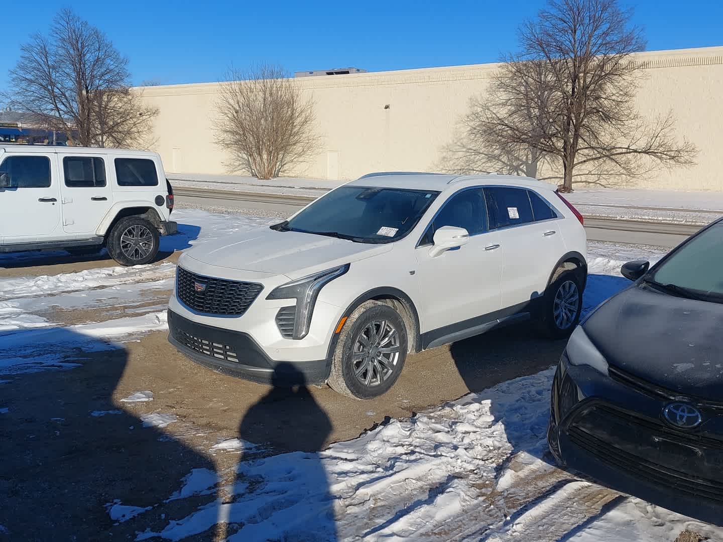 2023 Cadillac XT4 Premium Luxury