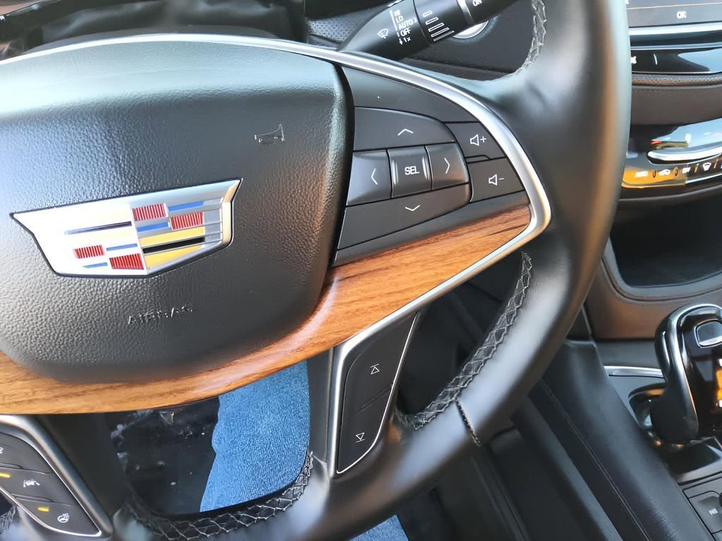 2025 Cadillac XT5 Premium Luxury