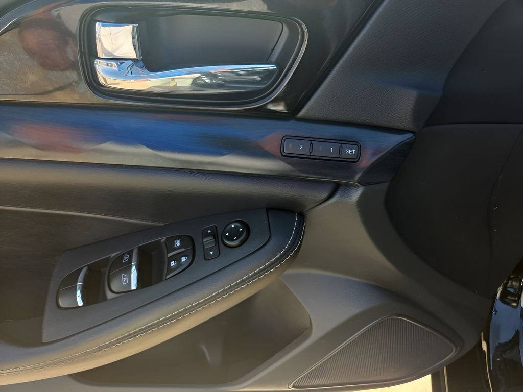 2022 Nissan Maxima Platinum
