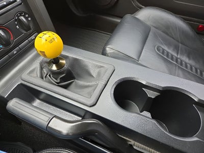 2005 Ford Mustang GT Deluxe