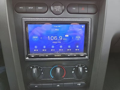 2005 Ford Mustang GT Deluxe