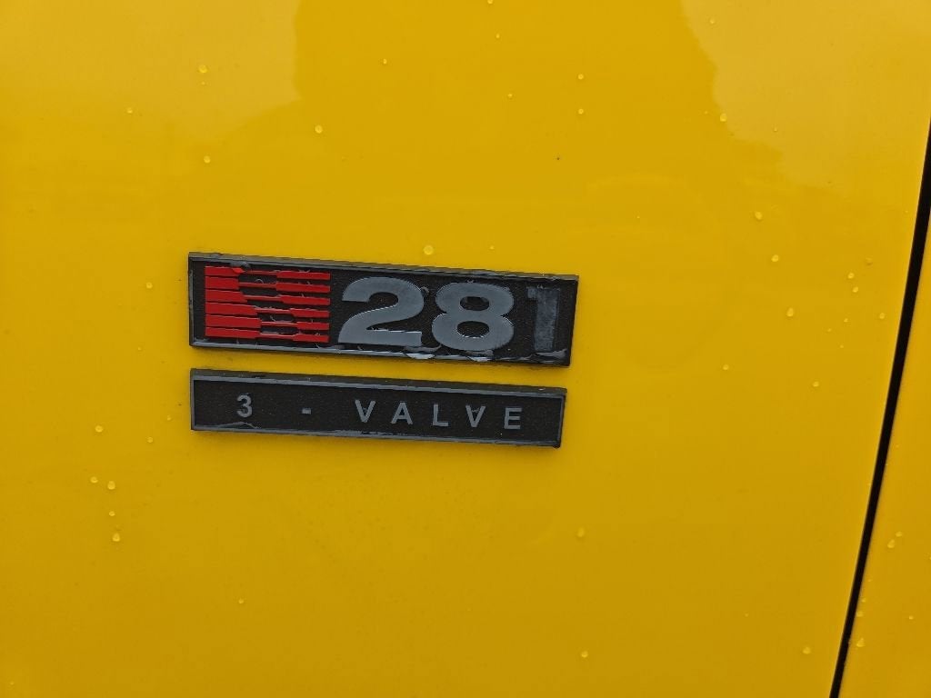 2005 Ford Mustang GT Deluxe