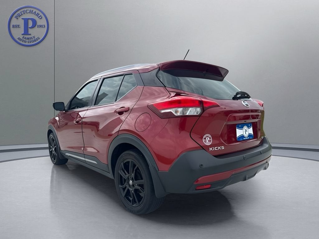 2020 Nissan Kicks SR