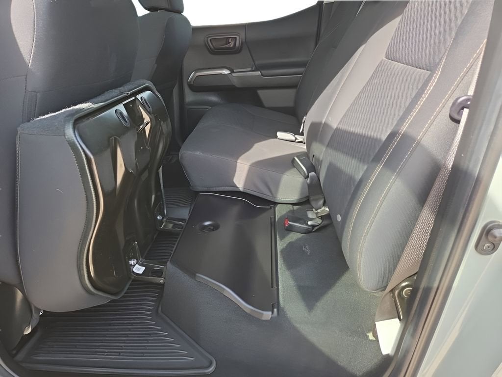 2022 Toyota Tacoma 4WD SR