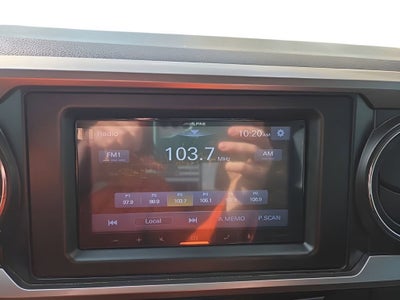 2022 Toyota Tacoma 4WD SR