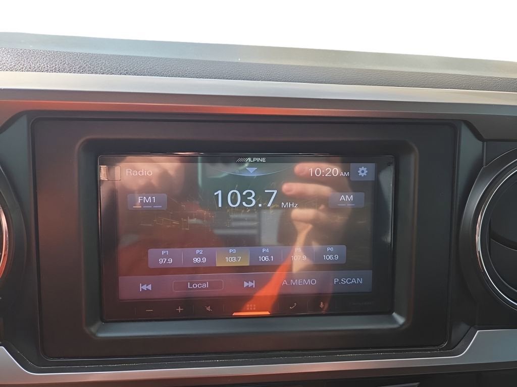 2022 Toyota Tacoma 4WD SR