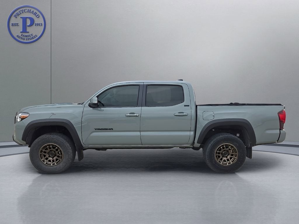 2022 Toyota Tacoma 4WD SR