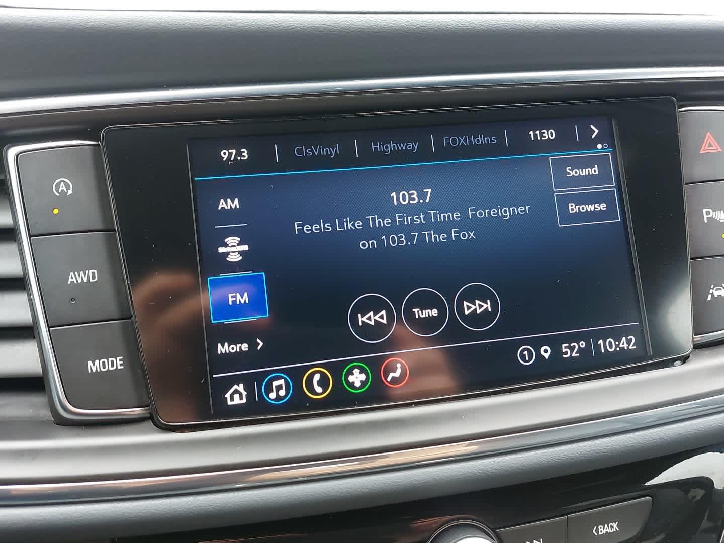 2024 Buick Enclave Essence