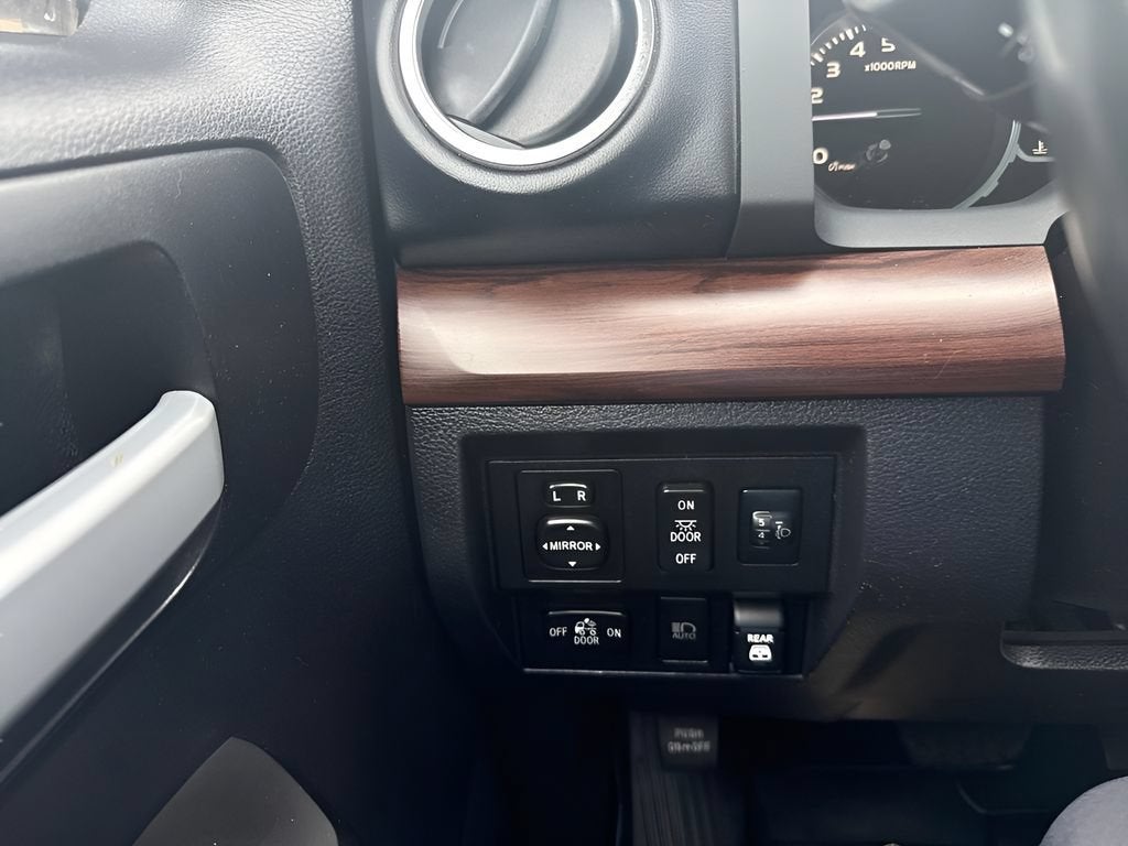 2019 Toyota Tundra 4WD SR5
