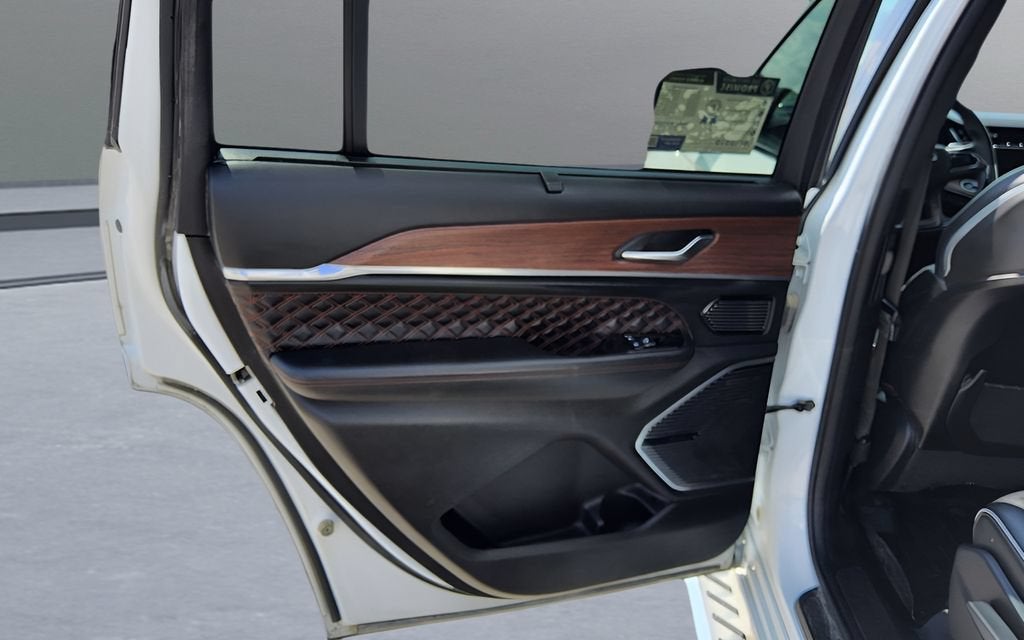 2023 Jeep Grand Cherokee L Summit
