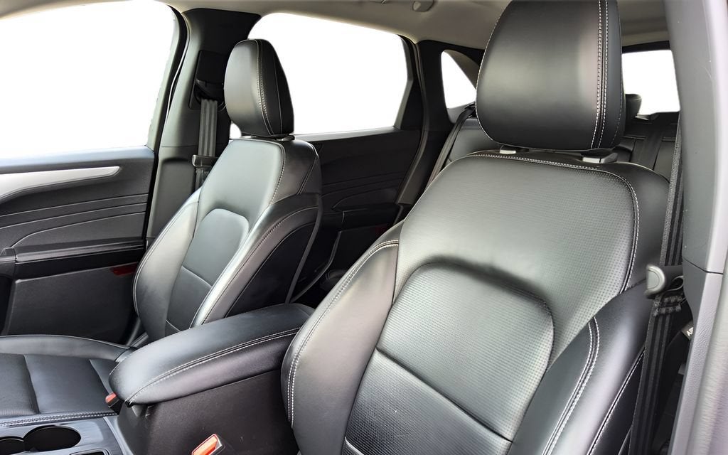 2025 Ford Escape Platinum