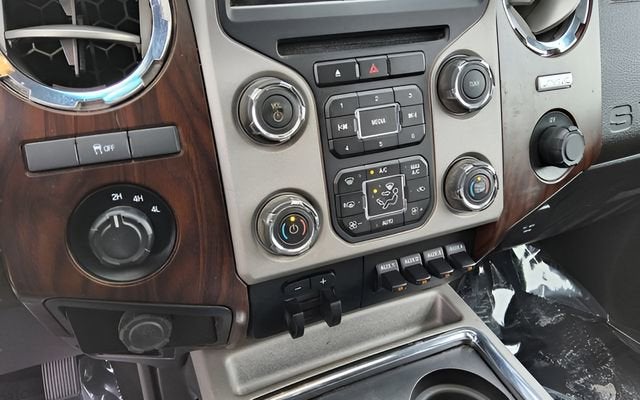 2016 Ford Super Duty F-250 SRW Lariat