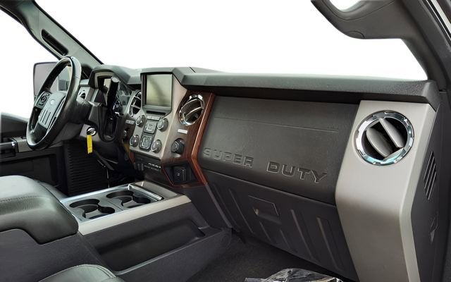 2016 Ford Super Duty F-250 SRW Lariat