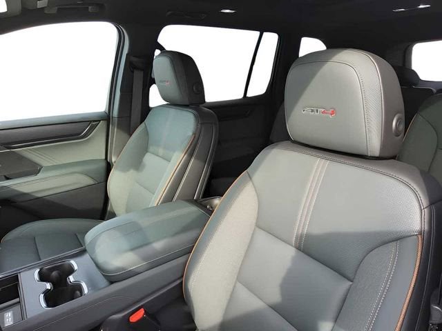 2024 GMC Acadia AT4