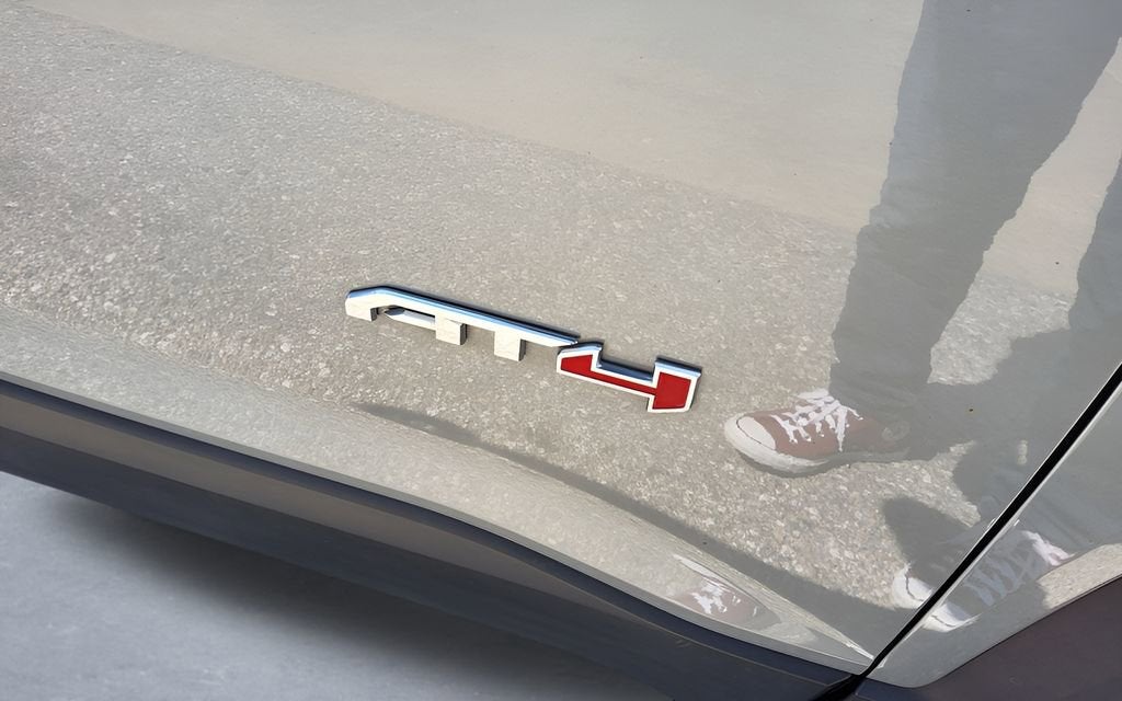 2023 GMC Acadia AT4