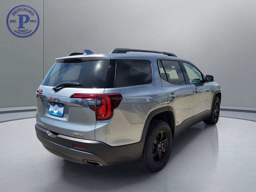 2023 GMC Acadia AT4