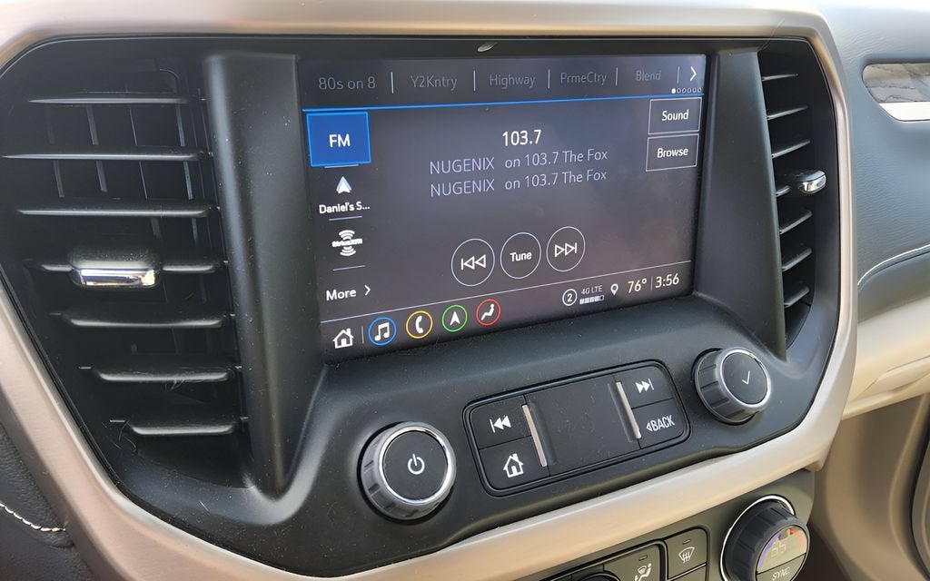 2023 GMC Acadia Denali