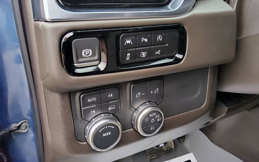 2025 GMC Yukon XL Elevation