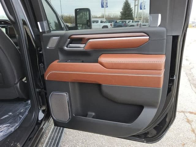 2025 GMC Sierra 3500 HD Denali Ultimate