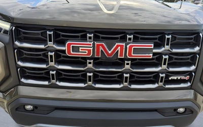 2023 GMC Canyon 4WD AT4