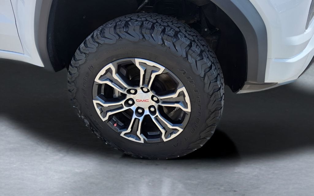 2023 GMC Canyon AT4
