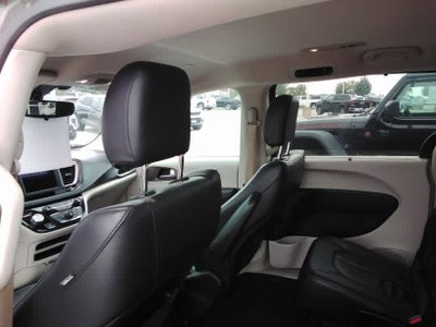 2018 Chrysler Pacifica Base