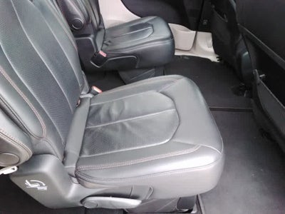 2018 Chrysler Pacifica Base