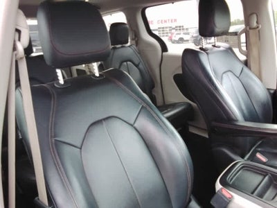 2018 Chrysler Pacifica Base