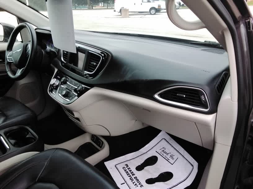 2018 Chrysler Pacifica Base